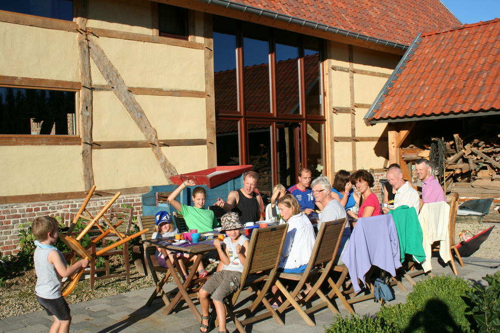 B&B 'T Maanhof Gingelom Екстериор снимка