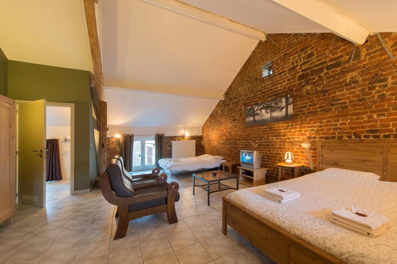 B&B 'T Maanhof Gingelom Екстериор снимка