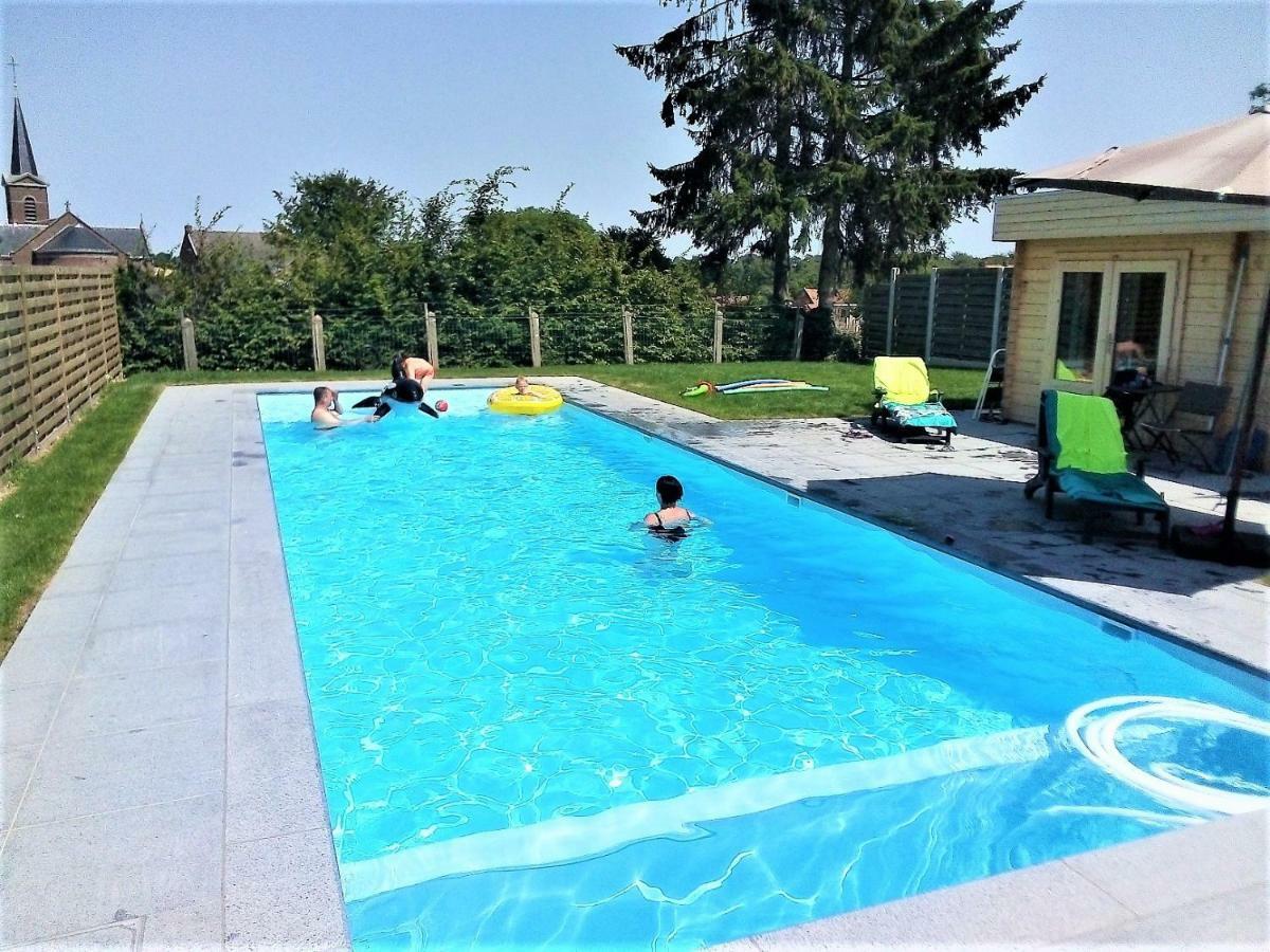 B&B 'T Maanhof Gingelom Екстериор снимка